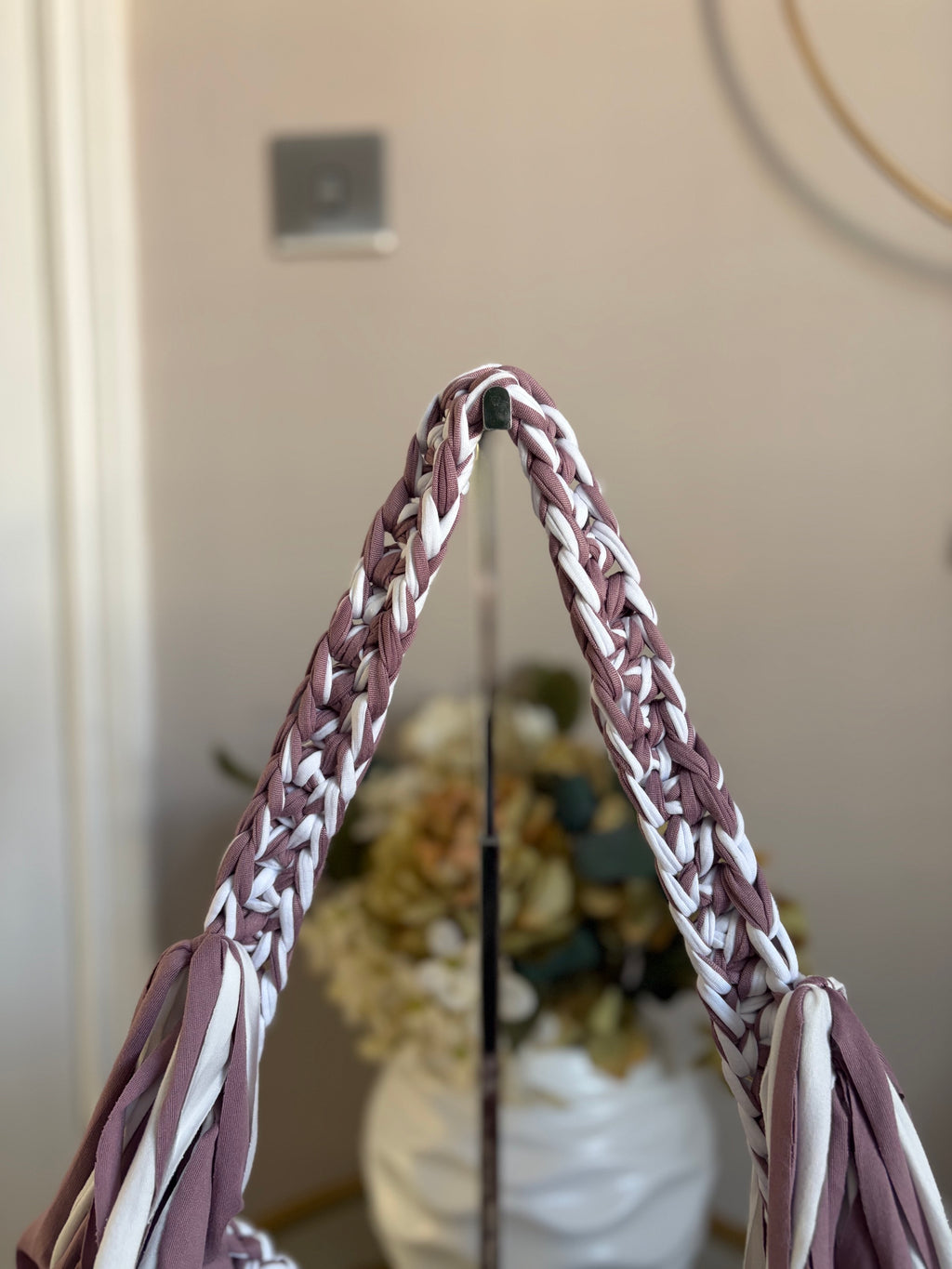 close up pf bag handle